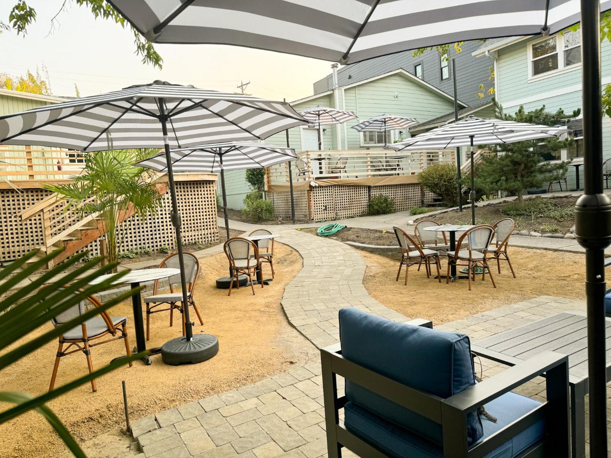 Swank Boutique Suites Ашленд Екстериор снимка