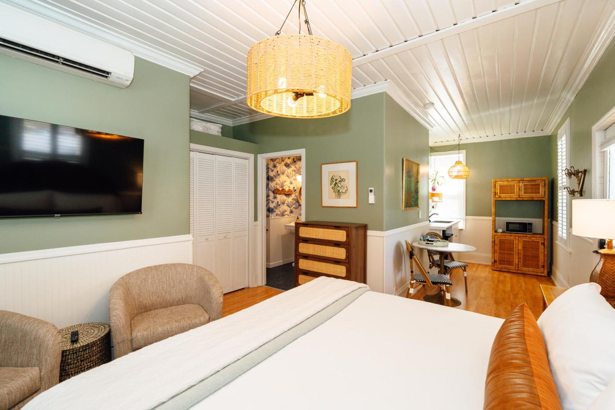 Swank Boutique Suites Ашленд Екстериор снимка